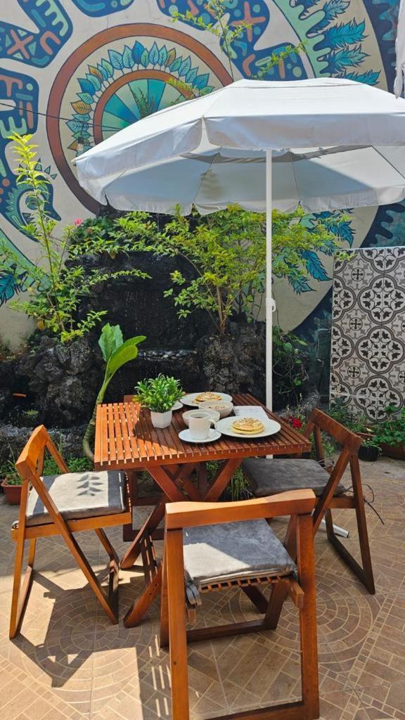 Alto Hostel Mexico City Exterior photo